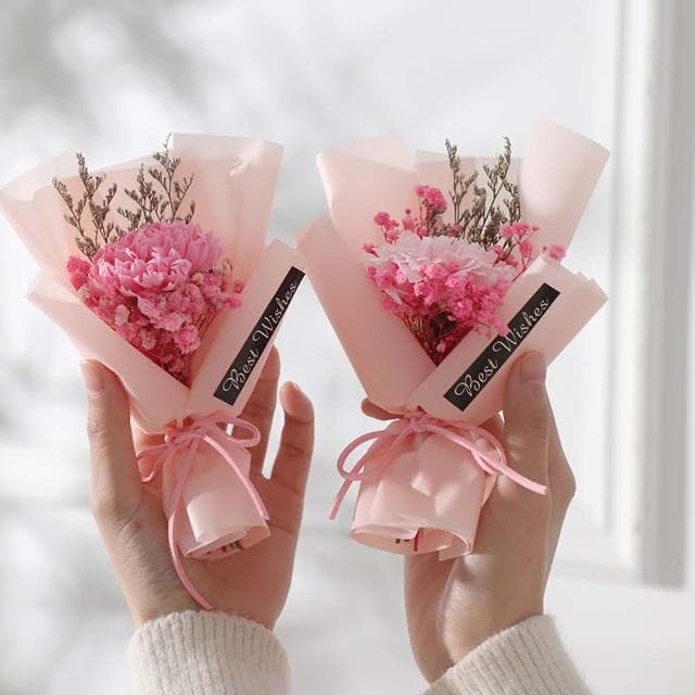 康乃馨祝福小花束 (小捧花 花束 仿真花 永生花 禮物花束 情人節 畢業季 母親節)