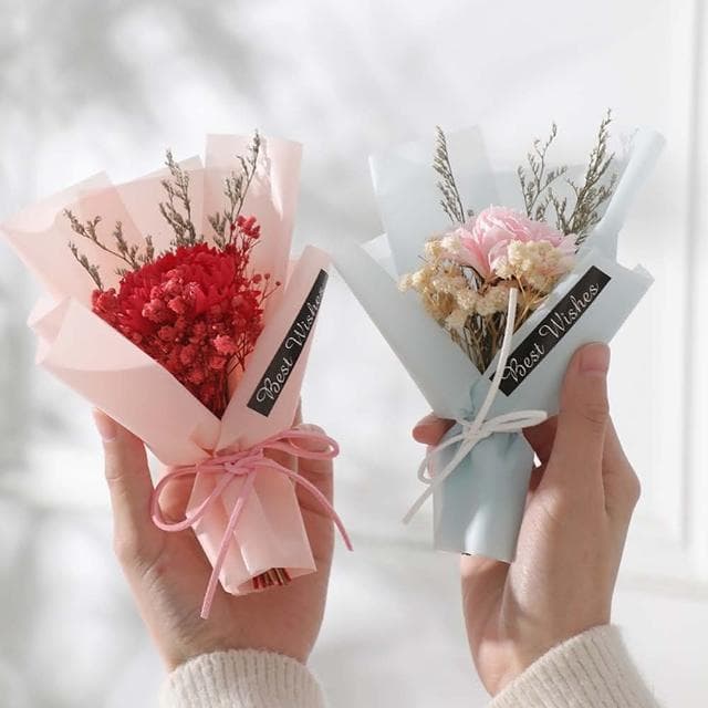 康乃馨祝福小花束 (小捧花 花束 仿真花 永生花 禮物花束 情人節 畢業季 母親節)
