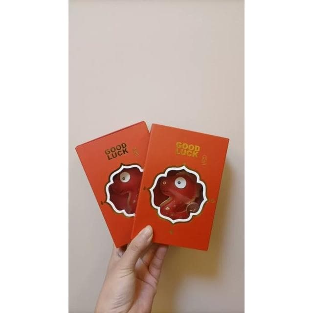 WDF.CO現貨｜2025 蛇年吊飾禮盒｜紅色招財蛇汽車鑰匙扣｜包包吊飾｜新年禮物｜發財皮革掛件｜交換禮物｜禮品