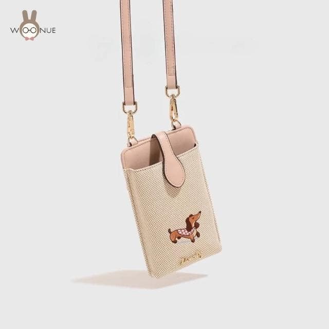 【WOONUE】日系可愛臘腸狗刺繡手機包零錢包側肩包旅行背包(閨蜜老婆女友媽媽生日聖誕交換禮物)