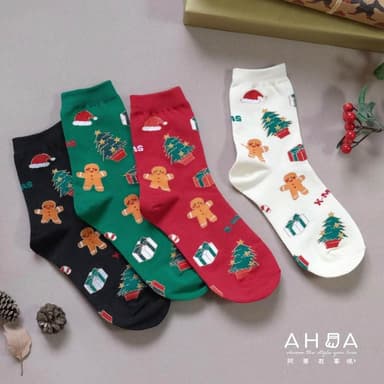 【AHUA 阿華有事嗎】AHUA阿華有事嗎 滿版微金蔥薑餅人與聖誕樹禮物中筒襪 K2247 正韓襪子 百搭純棉襪 韓妞必備 少女襪 聖誕襪