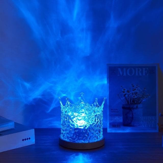 16色皇冠水波紋燈(裝飾燈 氛圍燈 投影燈 極光燈 床頭燈 檯燈 小夜燈 RGB 星空頂 創意 女生禮物 氛圍感 拍照 室內 臥室 壓克力)