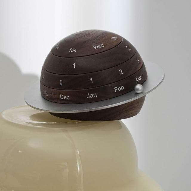 創意星球檯曆木質萬年曆黑胡桃木創意擺件禮品禮物可刻字
