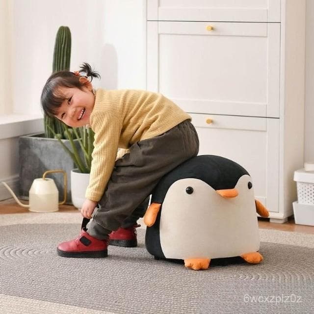 免運 兒童創意可愛企鵝凳子客廳擺件沙髮腳踏門口換鞋凳學習凳生日禮物