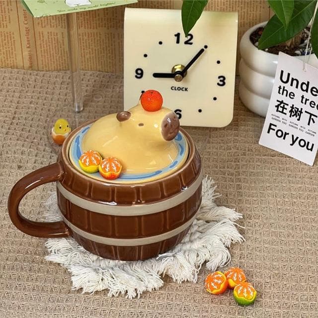 泡湯中的水豚君馬克杯卡皮巴拉馬克杯 水豚君馬克杯 立體水杯 水杯 茶杯 餐具 杯子 交換禮物 聖誕節 畢業禮物