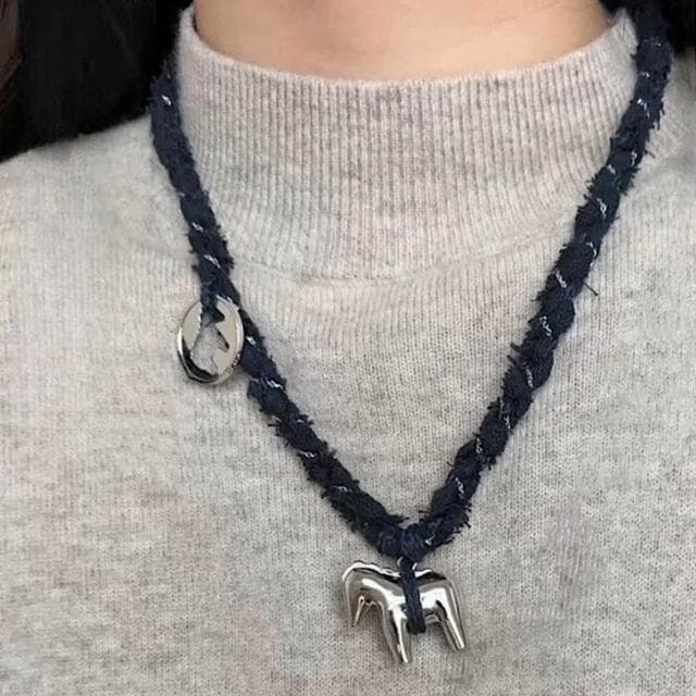【MoonDy】飾品 項鍊 女生項鍊 禮物 木馬 小馬 牛仔 手工編織 毛衣項鍊 長項鍊 情侶項鍊 生肖項鍊 設計感 對鍊 百搭