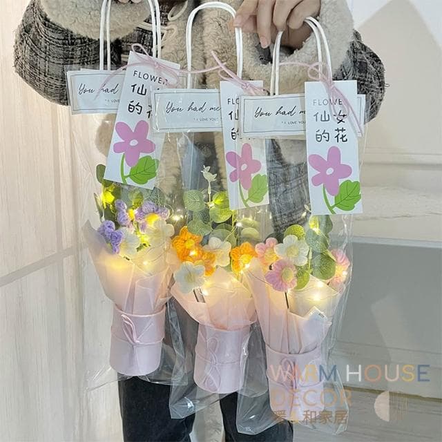 【Warm House Decor 暖和家居】編織毛絨小花束 (裝飾擺飾 送禮花束 畢業禮物 畢業花束 不凋謝花束 ）