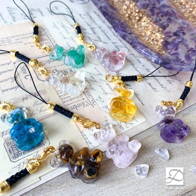 【Dawn Fashion 彤恩時尚】水晶 小熊軟糖吊飾 XS號 // 原礦碎石 鑰匙圈/生日禮物/畢業禮物