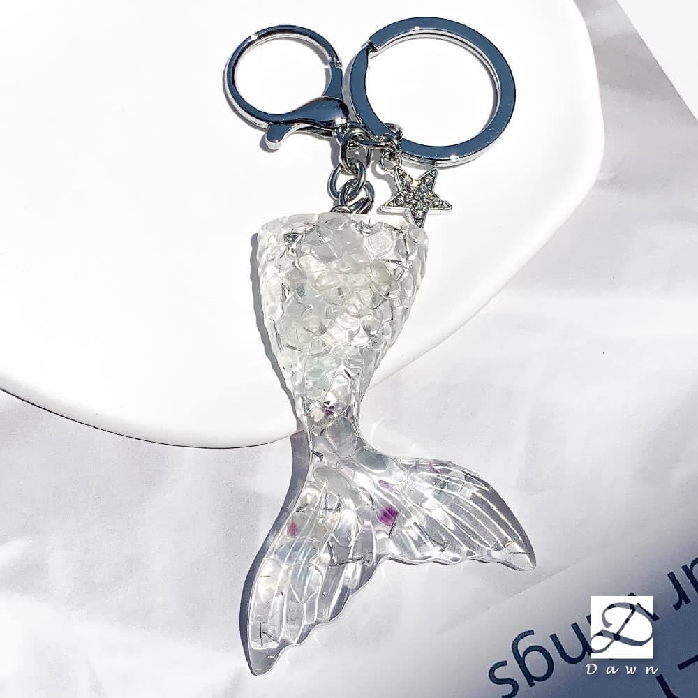 【Dawn Fashion 彤恩時尚】水晶魚尾 鑰匙圈 吊飾 S號 // 原礦碎石 彩瑩石/生日禮物/畢業禮物