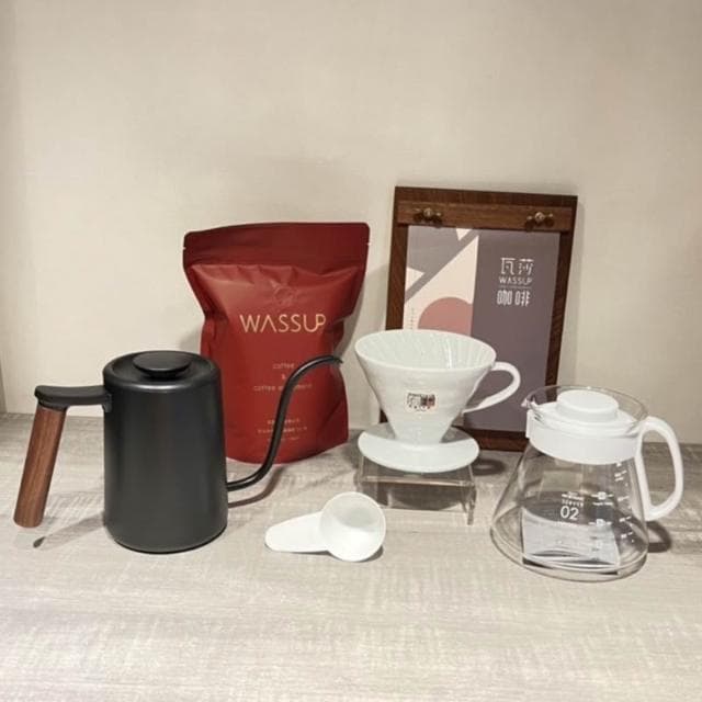 【TIMEMORE 泰摩】手沖壺700ml+Hario V60白色陶瓷有田燒手沖咖啡壺組+瓦莎半磅咖啡豆隨機