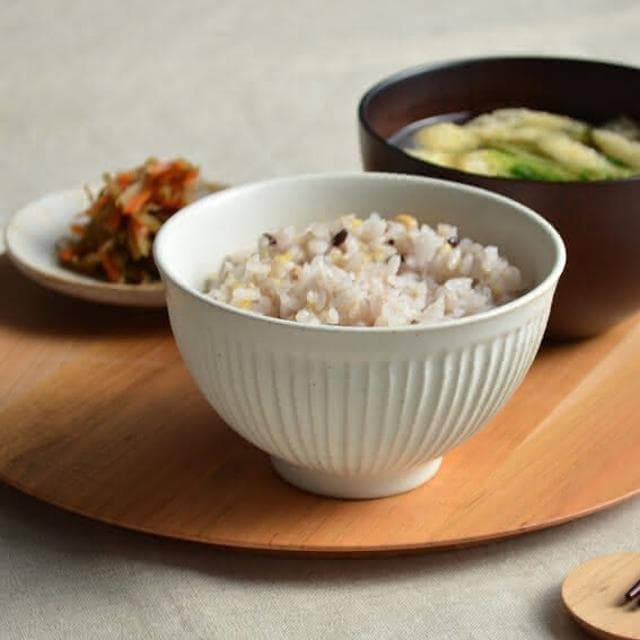 ［光檸］SALIU 質感刻紋飯碗(美濃燒 伸光窯 對碗 湯碗 和食器 日式飯碗 餐具 陶瓷碗 入厝 送禮 禮物)