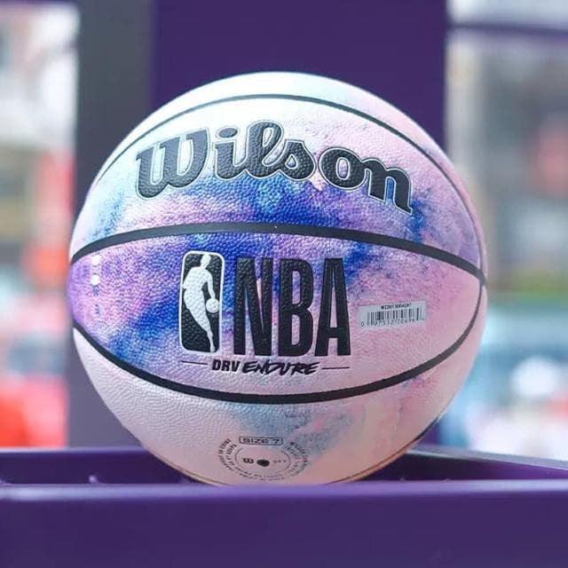 盒裝 Wilson星空炫彩籃球 台灣現貨  七號籃球 室外籃球 室內籃球 男生生日禮物 籃球 curry R82
