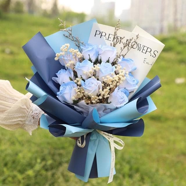 現貨秒發+隔日到店 禮物 畢業花束 永生花 永生花束 乾燥花束 碎冰藍玫瑰永生花滿天星幹花花束情人節生日禮物花束送朋友