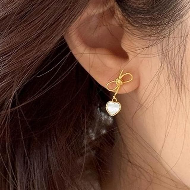 【LEESA】愛心耳環\蝴蝶結耳環\耳環\飾品\女生耳環\耳環女\小耳環\韓式耳環\簡約耳環\百搭\耳釘\耳飾\抗過敏