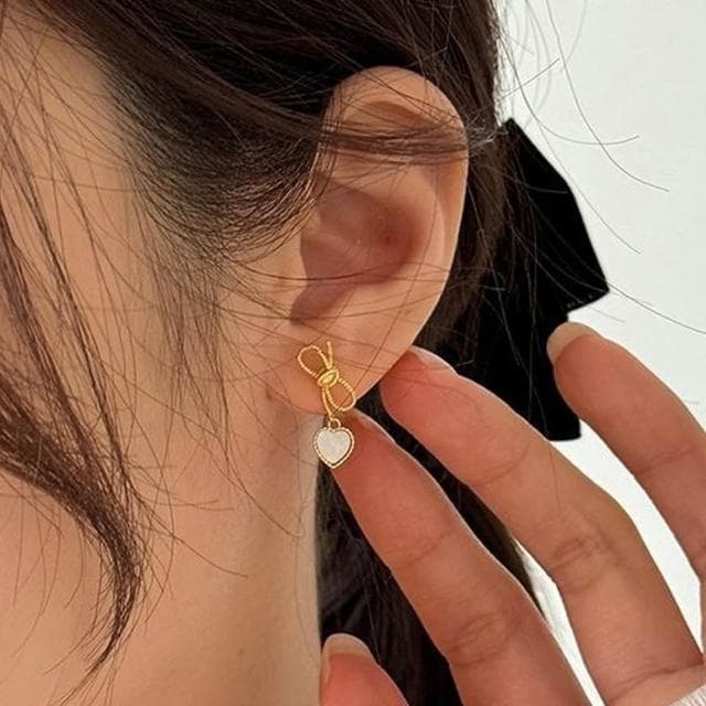 【LEESA】愛心耳環\蝴蝶結耳環\耳環\飾品\女生耳環\耳環女\小耳環\韓式耳環\簡約耳環\百搭\耳釘\耳飾\抗過敏