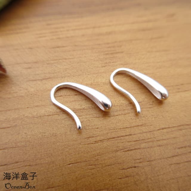 【海洋盒子】迷你小巧一體成形亮面空心小水滴925純銀針勾式耳環(貼耳耳環)