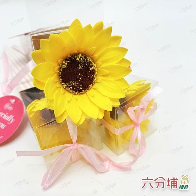 【六分埔禮品】29cm向日葵香皂花束甜筒盒裝-3入組-多款任選(擺飾畢業禮物畢業典禮太陽花人造花單支單朵裝)