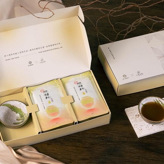 煦願軒淬浦雞常溫9日禮盒組(原味滴雞精+臺灣野厥小陶杯)60mlx9包/母親節送禮/增強元氣/暖身最佳推薦/古法陶甕蒸煉/包證不加一滴水/零脂肪高營養