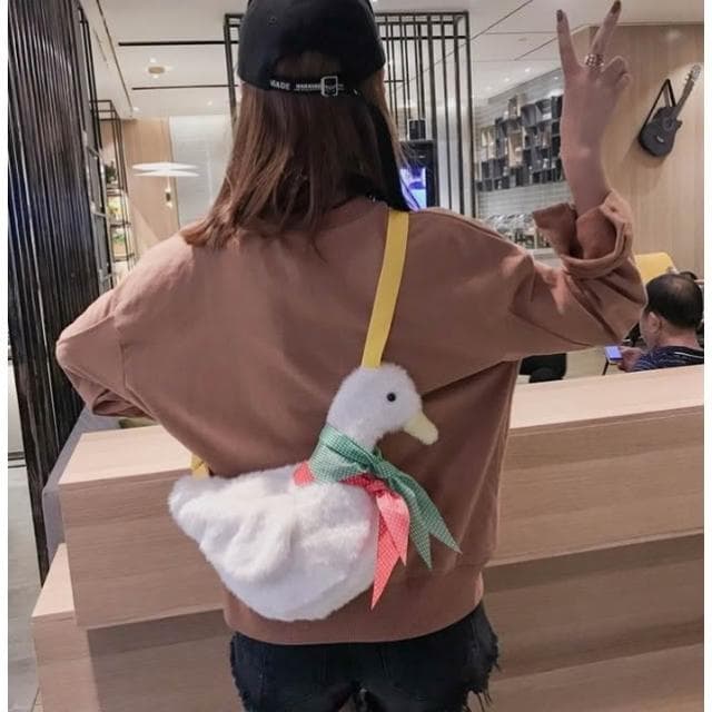 可愛鴨鴨包 鴨子包 斜背包 小鴨包 單肩包 交換禮物 生日禮物 絨毛背包 少女包 包包 背包 HL89