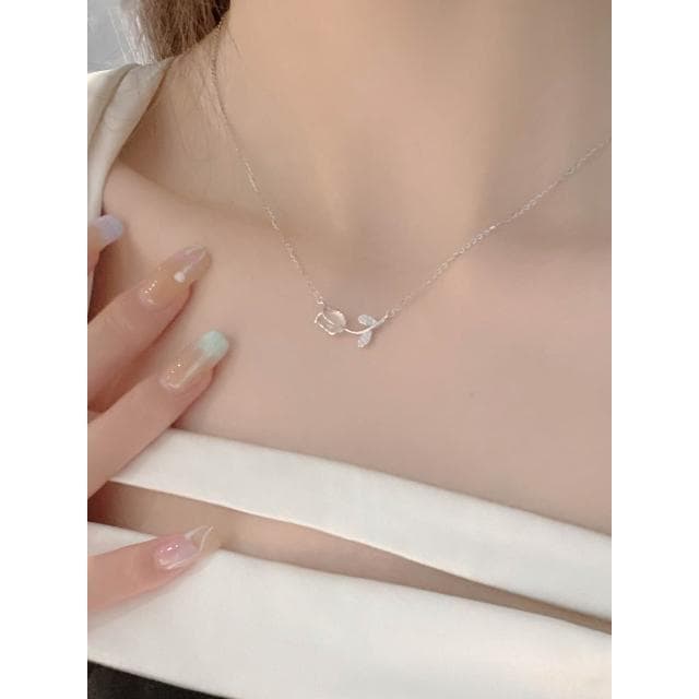 999純銀玉髓鬱金香項鏈女新款配飾輕奢小眾生日情人節禮物送女友