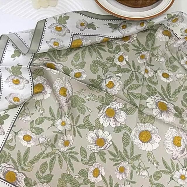 現貨 韓系綠色小花方巾 絲巾 頭巾 質感 簡約 質感 領巾 髮帶 包巾 脖圍 飾品 方巾 小方巾 腰飾 包飾 披肩