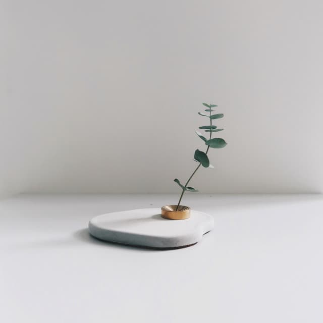 灰調 PEACEFUL LAKE 靜湖｜黃銅漣漪線香座水泥盤・擴香盤