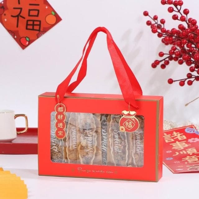 禎巧妙 台灣現貨 紅色開窗手提盒 新年禮物盒子 牛軋糖包裝禮盒 喜糖盒 月餅包裝盒 聖誕節包裝盒 手提零食糖果包裝盒 曲奇餅乾包裝