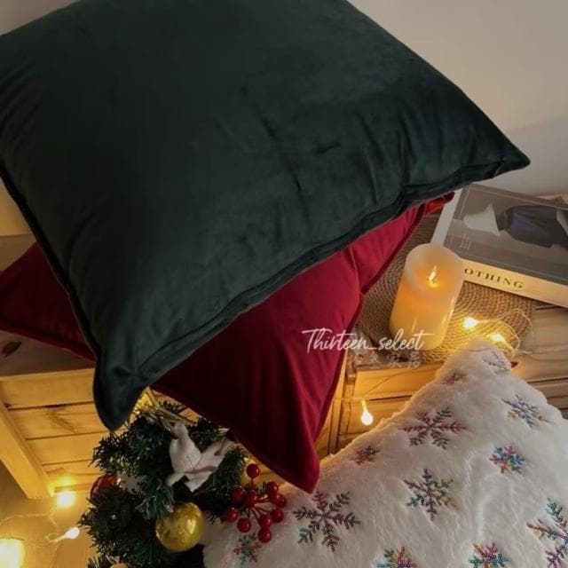 【THiRTEEN 拾參家居】耶誕天鵝絨素色抱枕（交換禮物 聖誕節 枕頭 靠墊 抱枕套 坐墊 北歐居家裝飾 枕頭套）