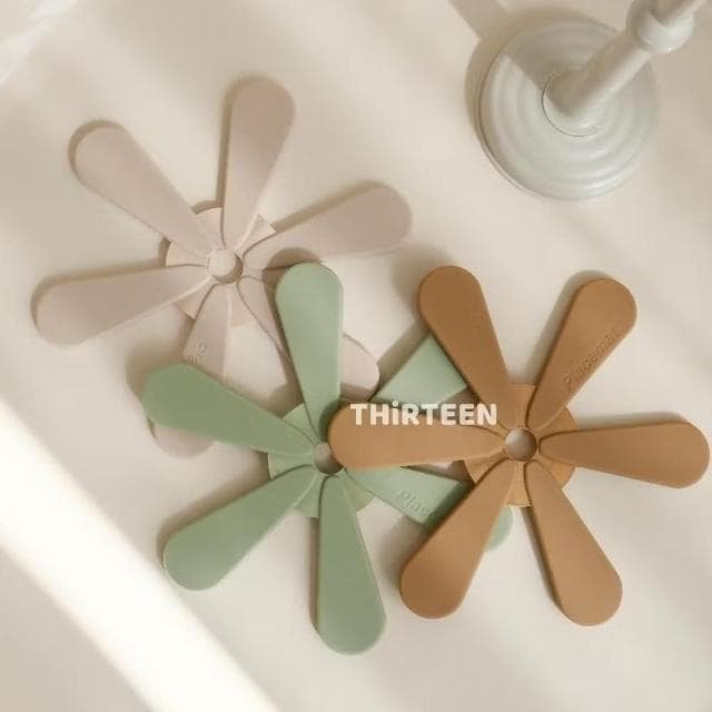 【THiRTEEN 拾參家居】聖誕樹隔熱墊 交換禮物 杯墊 木杯墊 矽膠隔熱餐墊 聖誕節 耶誕禮物 聖誕禮物 聖誕樹