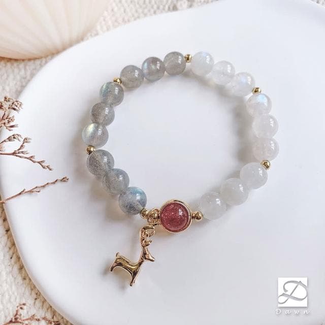 【Dawn Fashion 彤恩時尚】愛 就這麼簡單//愛情水晶手鍊//拉長石 月光石 草莓晶/生日禮物/父親節禮物