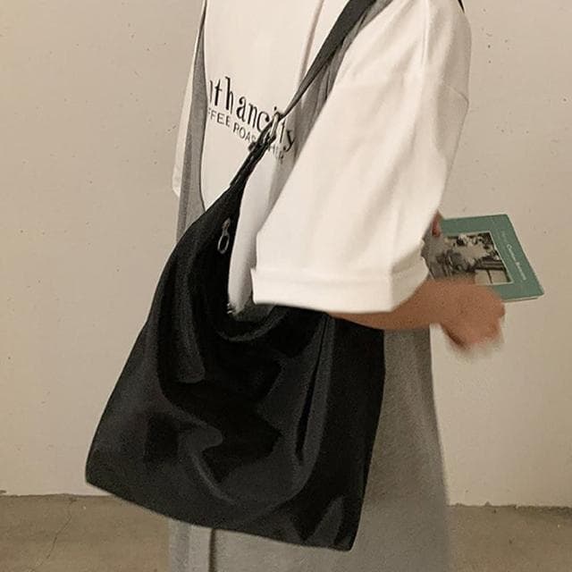 【LEESA】尼龍包包\托特包\手提包\媽媽包\單肩包\大容量包包\韓國包包\日本包包\小眾包包\女生禮物