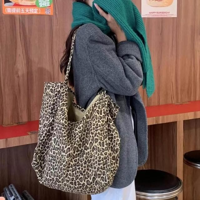 【LEESA】豹紋包包\通勤包\女包\男包\情侶包\包包\單肩包\購物袋\生日禮物\帆布包\托特包\大容量包包\托特包\媽媽包\