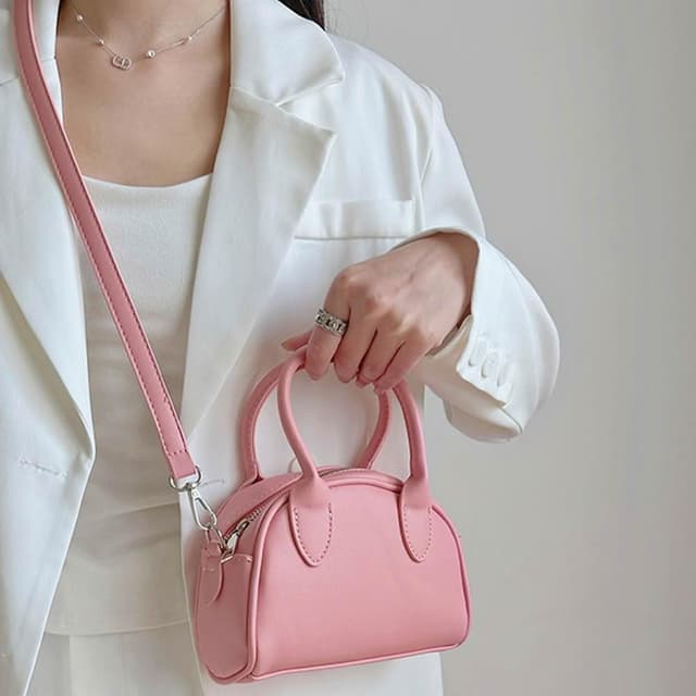 【LEESA】白色包包\韓國包包\女包\包包\手提包\斜背包\生日禮物\女生實用\可愛包包\粉色包包\小方包\波士頓包\保齡球包