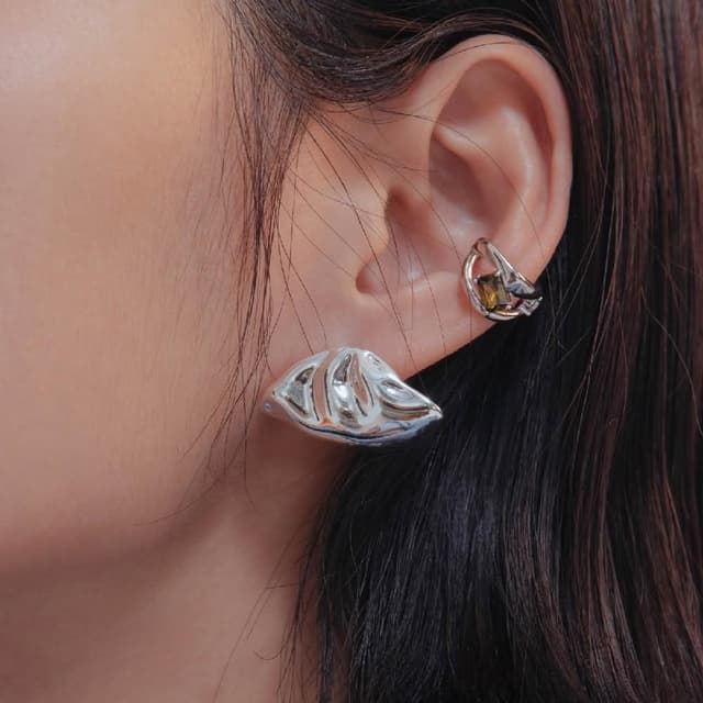 【Bonny&Read】Becky設計款  浮光耳扣 / 單售 耳骨夾 耳扣 夾式耳環 耳飾 日系飾品 日系穿搭