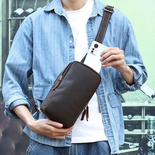 【MoonDy】男生包包 胸包 瘋馬皮 牛皮後背包男 牛皮胸包 真皮胸包 真皮包包 男生生日禮物 男胸包 斜胸包