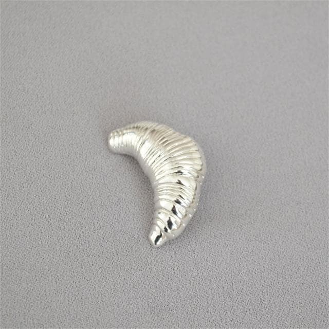 【MoonDy】胸針 別針 圍巾扣 絲巾扣 髮飾 明星同款 造型別針 個性胸針 女生禮物 小眾設計 銀色胸針 可頌別針 生日禮物