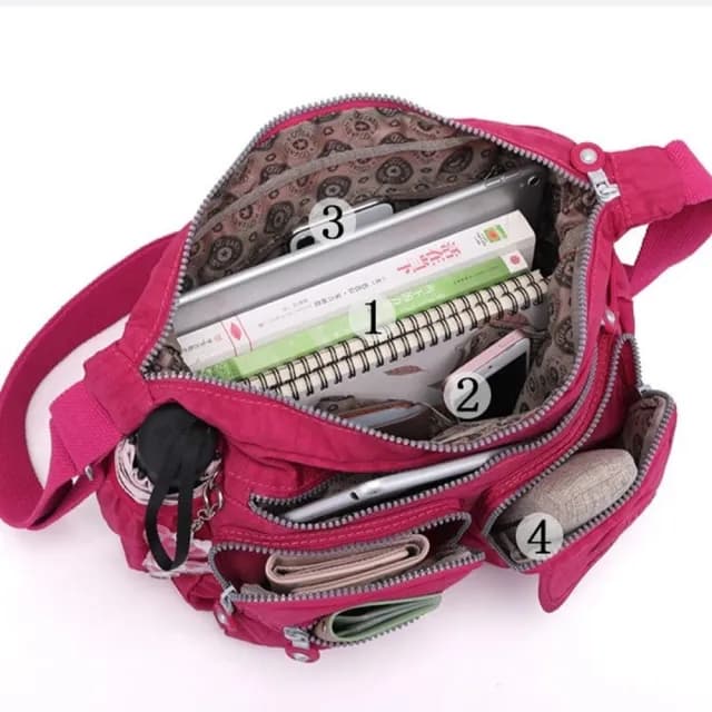 【KT DADA】斜背女包 媽媽包 紅色包包 紫色包包 長輩 禮物 包包 斜背包 尼龍包包 多功能包包 多隔層 收納包 防潑水包包