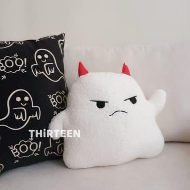 【THiRTEEN 拾參家居】淘氣小惡魔抱枕 （Halloween萬聖節 靠枕 交換禮物 枕頭 靠墊 辦公室療癒小物）