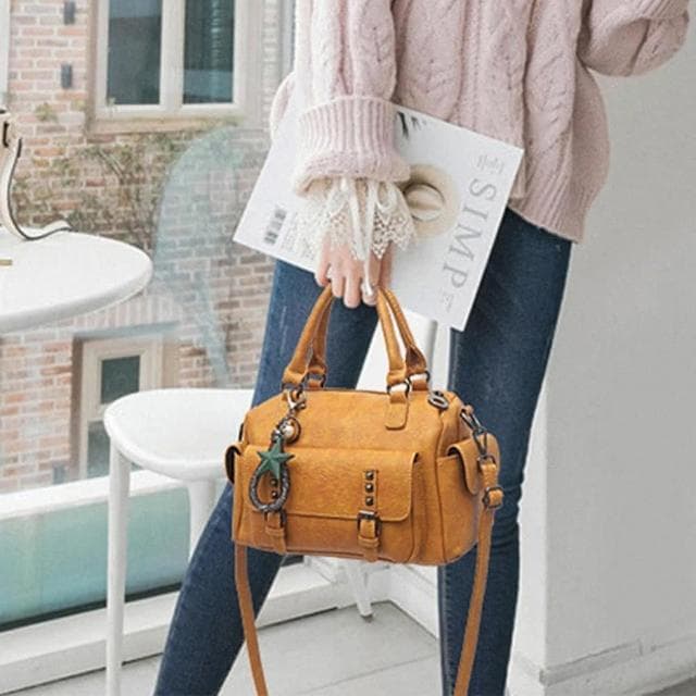 【LEEHER】生日禮物/百搭包/皮革包包/包包女/波士頓包/斜背包/韓國包包/大容量包包/肩背包/收納包/單肩包