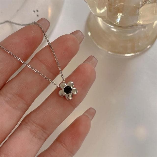 【LEEHER】女生/純銀項鍊/小花項鍊/韓國項鍊/日系項鍊/可愛項鍊/ins項鍊/小眾項鍊/細項鍊/簡約項鍊/個性項鍊/禮物
