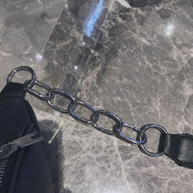 【LEEHER】鍊條包/胸包/腰包/包包/斜背包/生日禮物/側背小包/黑色包包/情侶包包/簡約包包/日系包包