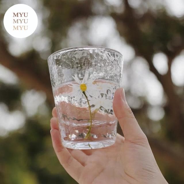【MYUMYU 沐慕家居】手繪小雛菊圓形 玻璃杯水杯 情侶杯 果汁杯 餐廳杯子 小花朵玻璃杯