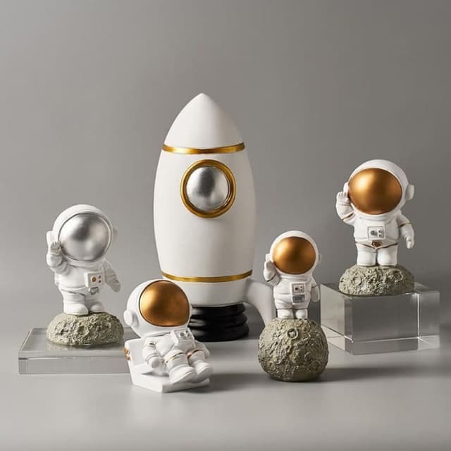 GIFTME5 網紅太空人擺件-金色火箭網紅太空人擺件 桌面擺件 手機架 裝飾品 交換禮物 生日禮物