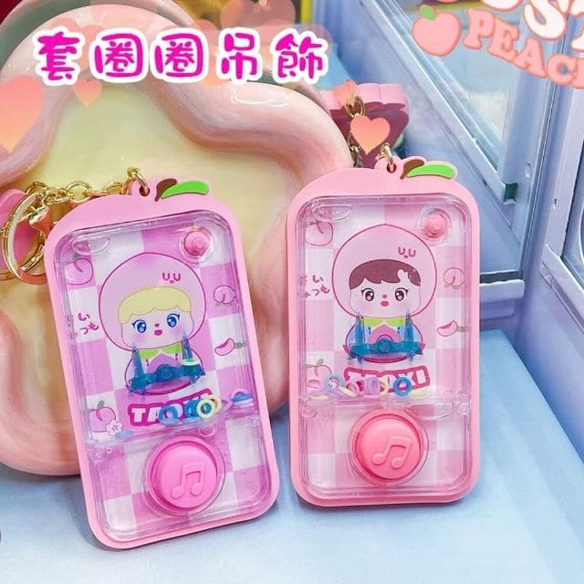 桃子 懷舊 套圈圈 遊戲吊飾 吊飾 禮物 玩具 模型 吊飾 掛件 鑰匙圈 水圈圈 電玩 可愛(懷舊 套圈圈)