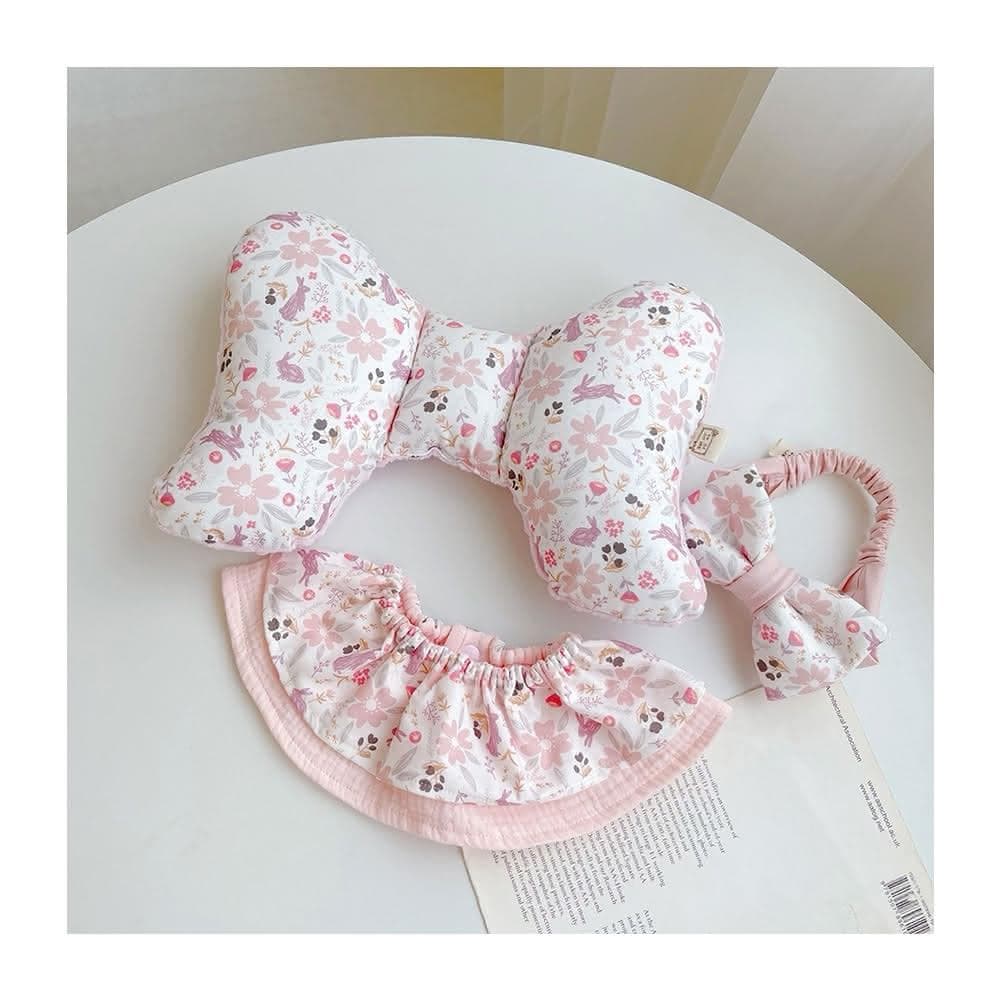 【Lianne baby】花間粉兔彌月禮盒天使枕圍兜髮帶滿月禮(彌月禮盒 滿月禮 收涎禮週歲禮 嬰兒禮物)