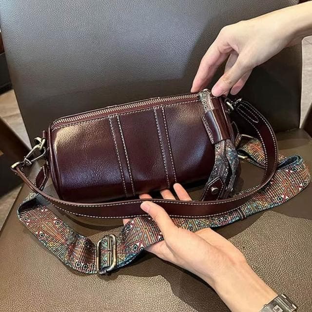 【達賀尊爵】植鞣頭層牛皮女士秋冬單肩斜挎簡約時尚包女生經典手袋枕頭包複古5色擇一