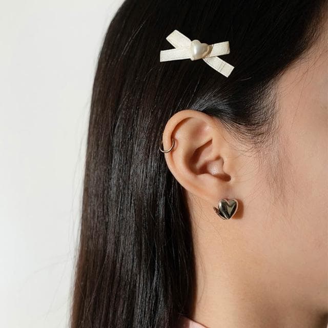 【Queenshop】QUEENSHOP_ S 女裝 正韓 簡約雙面立體愛心耳針式耳環 現+預 07030952