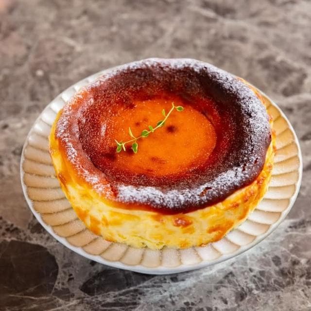 茶宴 巴斯克乳酪蛋糕(宅配美食 宜蘭十大好食得獎餐廳 乳酪 主廚巴斯克乳酪 巴斯克乳酪 彌月蛋糕)