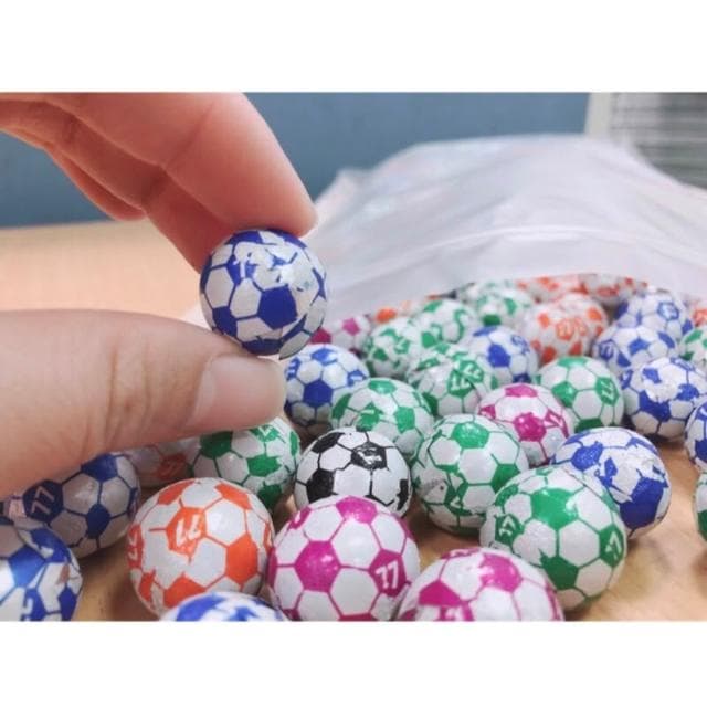 發票 現貨 足球 足球巧克力 哈哈球 古早味 巧克力球 台灣 巧克力 小朋友 獎勵