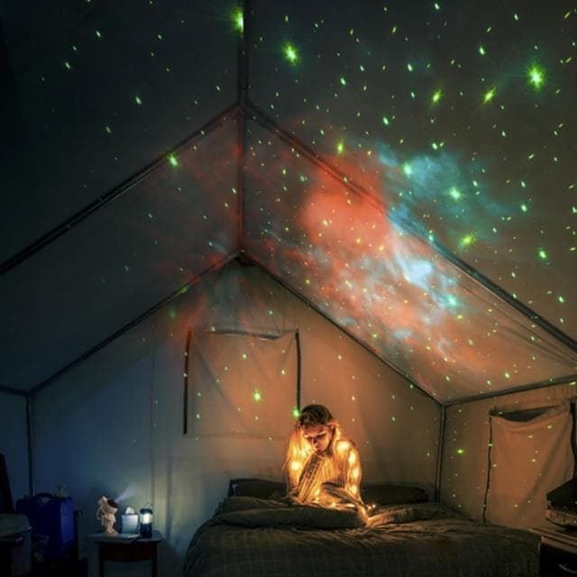 太空人投影夜燈 投影夜燈 宇宙人投影燈 派對投影 夢幻星空 宇宙 夢幻 交換禮物 聖誕節